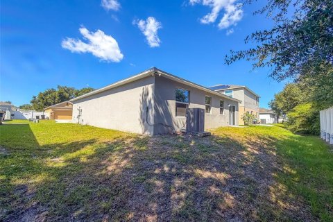 Villa ou maison à louer à Winter Haven, Floride: 3 chambres, 132.39 m2 № 2418594 - photo 20