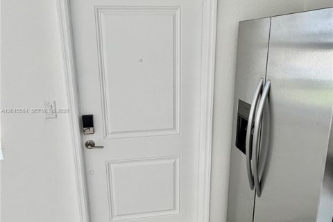 Appartement à louer à Homestead, Floride: 1 chambre № 2242367 - photo 13