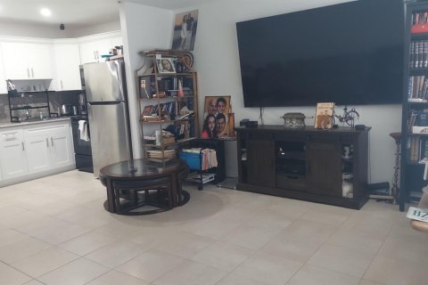 Condo in Boca Raton, Florida, 1 bedroom  № 2187464 - photo 2