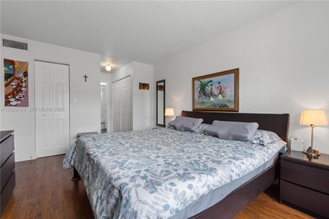 Купить кондоминиум в Санрайз, Флорида 8 комнат, 69.68м2, № 2085574 - фото 18