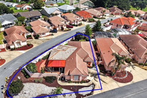House in The Villages, Florida 2 bedrooms, 198.63 sq.m. № 2306203