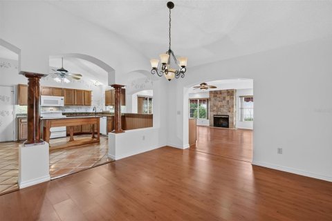 Villa ou maison à vendre à The Villages, Floride: 2 chambres, 198.63 m2 № 2306203 - photo 10