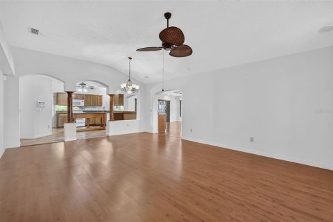 Villa ou maison à vendre à The Villages, Floride: 2 chambres, 198.63 m2 № 2306203 - photo 14