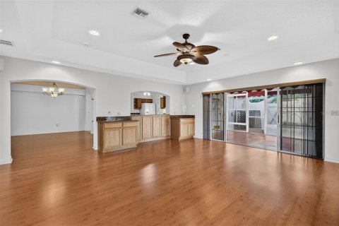 Villa ou maison à vendre à The Villages, Floride: 2 chambres, 198.63 m2 № 2306203 - photo 30