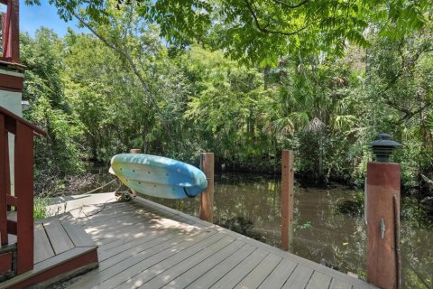 House in Ormond Beach, Florida 5 bedrooms, 287.44 sq.m. № 1853588 - photo 7