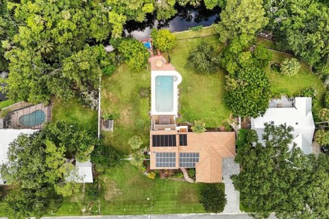 House in Ormond Beach, Florida 5 bedrooms, 287.44 sq.m. № 1853588 - photo 3