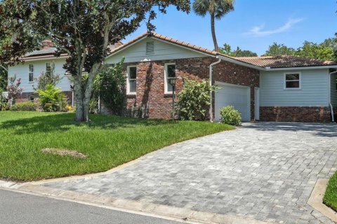 House in Ormond Beach, Florida 5 bedrooms, 287.44 sq.m. № 1853588 - photo 13