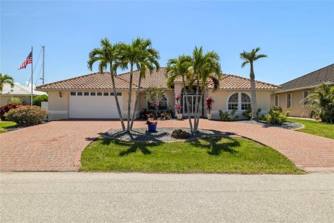 Casa en venta en Punta Gorda, Florida, 4 dormitorios, 248.14 m2 № 1612626 - foto 5