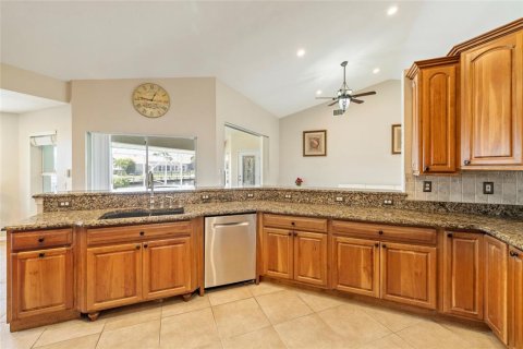 Casa en venta en Punta Gorda, Florida, 4 dormitorios, 248.14 m2 № 1612626 - foto 21