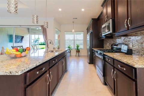 House in Wimauma, Florida 4 bedrooms, 204.57 sq.m. № 1737322 - photo 23