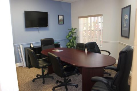 Immobilier commercial à louer à Palm Harbor, Floride: 1161.28 m2 № 1850077 - photo 7