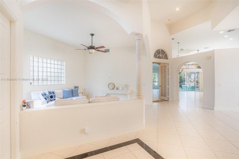 Villa ou maison à vendre à Coral Springs, Floride: 5 chambres, 282.24 m2 № 1921769 - photo 11