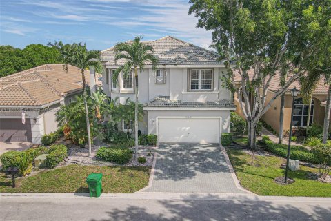 Villa ou maison à vendre à Coral Springs, Floride: 5 chambres, 282.24 m2 № 1921769 - photo 3
