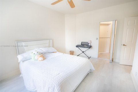 Villa ou maison à vendre à Coral Springs, Floride: 5 chambres, 282.24 m2 № 1921769 - photo 29