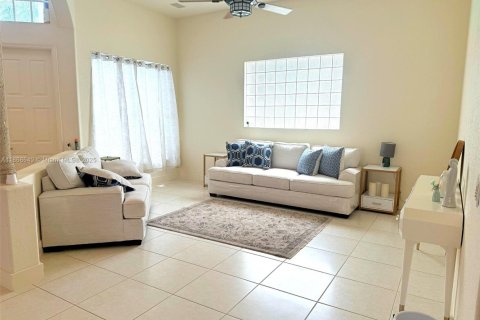 Villa ou maison à vendre à Coral Springs, Floride: 5 chambres, 282.24 m2 № 1921769 - photo 12