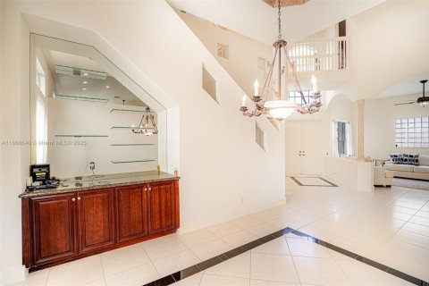 Villa ou maison à vendre à Coral Springs, Floride: 5 chambres, 282.24 m2 № 1921769 - photo 10