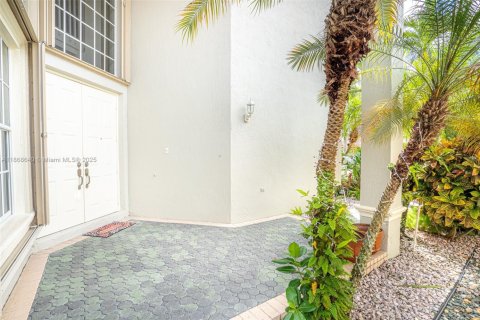 Villa ou maison à vendre à Coral Springs, Floride: 5 chambres, 282.24 m2 № 1921769 - photo 8