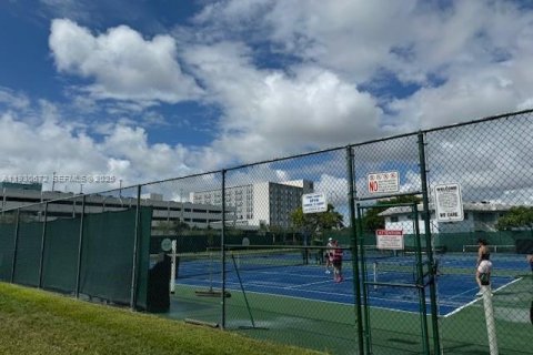 Condominio en alquiler en Miami, Florida, 1 dormitorio, 65.03 m2 № 1993935 - foto 8