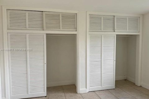 Condominio en alquiler en Miami, Florida, 1 dormitorio, 65.03 m2 № 1993935 - foto 5