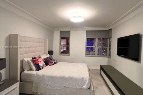 Купить кондоминиум в Майами, Флорида 2 спальни, 116.78м2, № 2049261 - фото 10