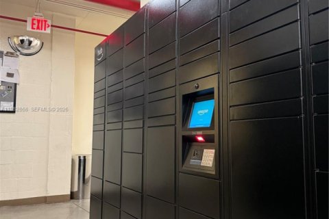 Купить кондоминиум в Майами, Флорида 2 спальни, 116.78м2, № 2049261 - фото 28