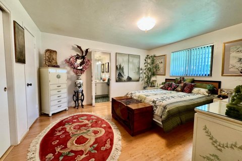 House in Hollywood, Florida 3 bedrooms, 167.32 sq.m. № 2083235 - photo 11