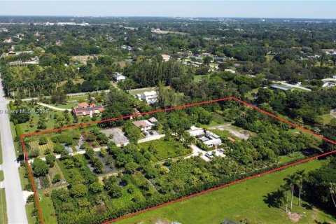 House in Southwest Ranches, Florida 3 bedrooms, 83.61 sq.m. № 1890139 - photo 3