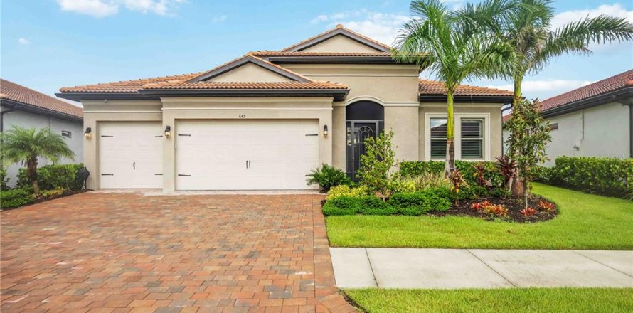 House in Nokomis, Florida 3 bedrooms, 235.97 sq.m. № 1899418