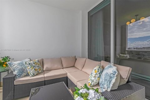 Copropriété à vendre à Sunny Isles Beach, Floride: 1 chambre, 81.85 m2 № 1967843 - photo 10