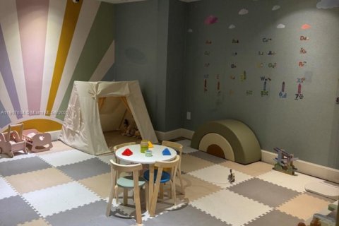 Copropriété à vendre à Sunny Isles Beach, Floride: 1 chambre, 81.85 m2 № 1967843 - photo 25