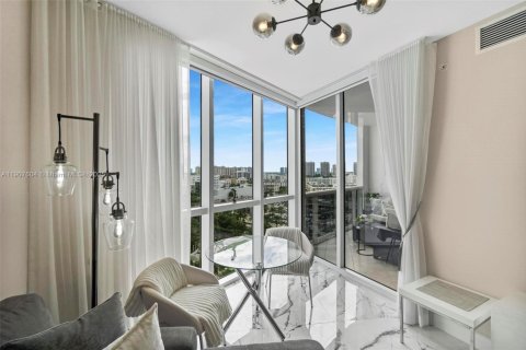Copropriété à vendre à Sunny Isles Beach, Floride: 1 chambre, 81.85 m2 № 1967843 - photo 9