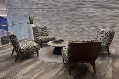 Copropriété à vendre à Sunny Isles Beach, Floride: 1 chambre, 81.85 m2 № 1967843 - photo 28