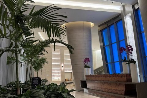 Copropriété à vendre à Sunny Isles Beach, Floride: 1 chambre, 81.85 m2 № 1967843 - photo 16