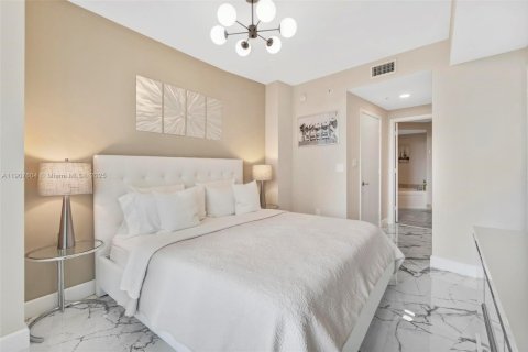 Copropriété à vendre à Sunny Isles Beach, Floride: 1 chambre, 81.85 m2 № 1967843 - photo 4