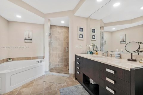 Copropriété à vendre à Sunny Isles Beach, Floride: 1 chambre, 81.85 m2 № 1967843 - photo 6