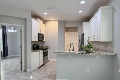 Villa ou maison à louer à Windermere, Floride: 4 chambres, 193.89 m2 № 2401196 - photo 8