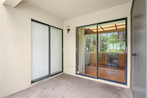 Condo in Oldsmar, Florida, 2 bedrooms № 2221759 - photo 11
