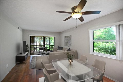 Condo in Oldsmar, Florida, 2 bedrooms № 2221759 - photo 4