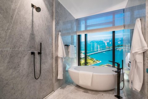Купить кондоминиум в Майами, Флорида 3 спальни, 263.66м2, № 2169840 - фото 9
