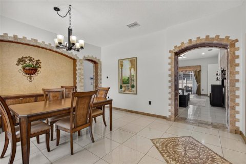 House in Wesley Chapel, Florida 3 bedrooms, 200.67 sq.m. № 2167430 - photo 3