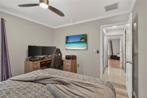 House in Wesley Chapel, Florida 3 bedrooms, 200.67 sq.m. № 2167430 - photo 30