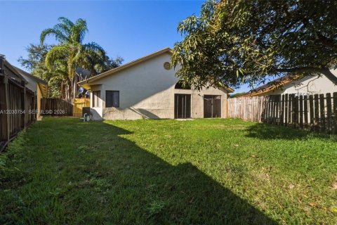 Villa ou maison à vendre à North Lauderdale, Floride: 3 chambres, 133.41 m2 № 2245978 - photo 5