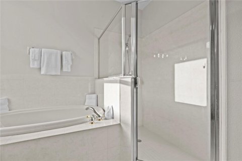 Villa ou maison à louer à Riverview, Floride: 4 chambres, 215.63 m2 № 1826615 - photo 19