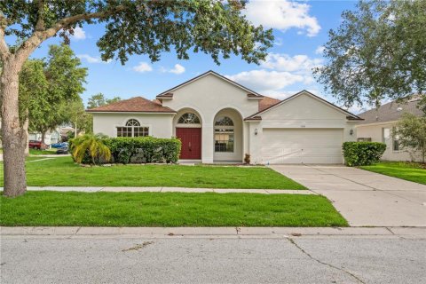 Villa ou maison à louer à Riverview, Floride: 4 chambres, 215.63 m2 № 1826615 - photo 1