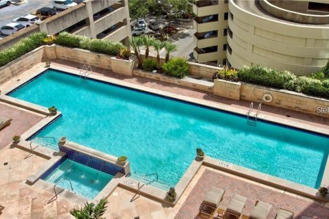 Condominio en alquiler en Sarasota, Florida, 2 dormitorios, 108.23 m2 № 1552513 - foto 4