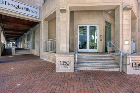 Condo in Sarasota, Florida, 2 bedrooms  № 1552513 - photo 27