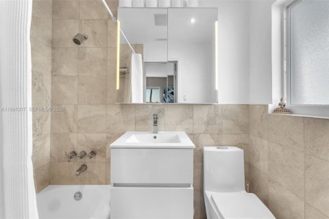 Apartment in Miami Beach, Florida 2 bedrooms, 99.87 sq.m. № 2052347 - photo 29