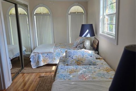 House in Eustis, Florida 3 bedrooms, 167.78 sq.m. № 2234440 - photo 20