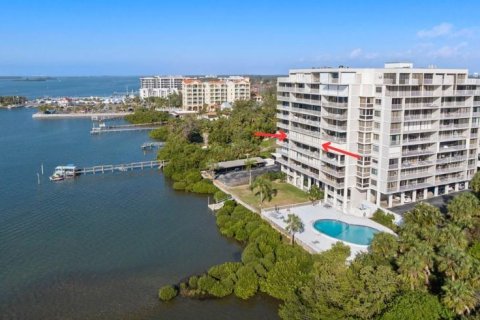 Condominio en Clearwater, Florida, 2 dormitorios № 2217807
