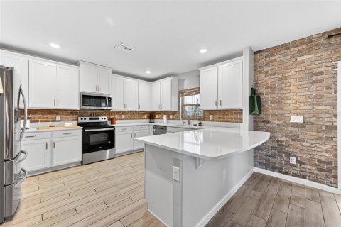 Villa ou maison à vendre à Melbourne, Floride: 4 chambres, 256.5 m2 № 2148145 - photo 11